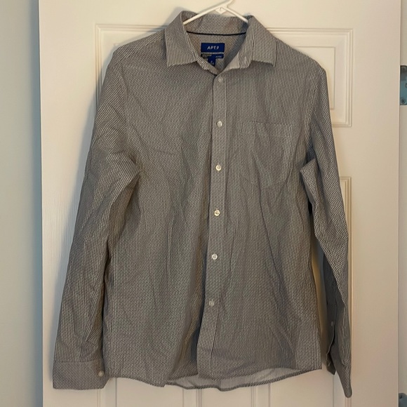 Dress shirt with blue and gray detail. Worn once for only a few hours! Size M - Picture 1 of 3